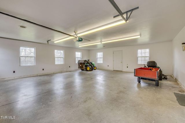 518 Kitzmiller Road, Kingsport, TN 37663