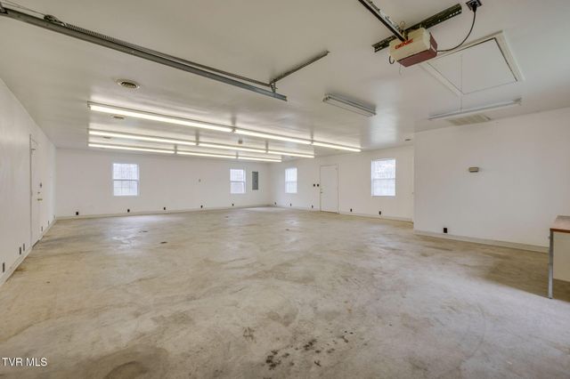 518 Kitzmiller Road, Kingsport, TN 37663