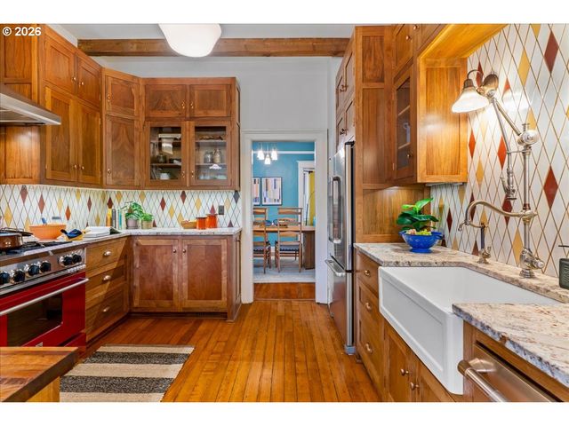 1021 Se 37TH Ave, Portland, OR 97214