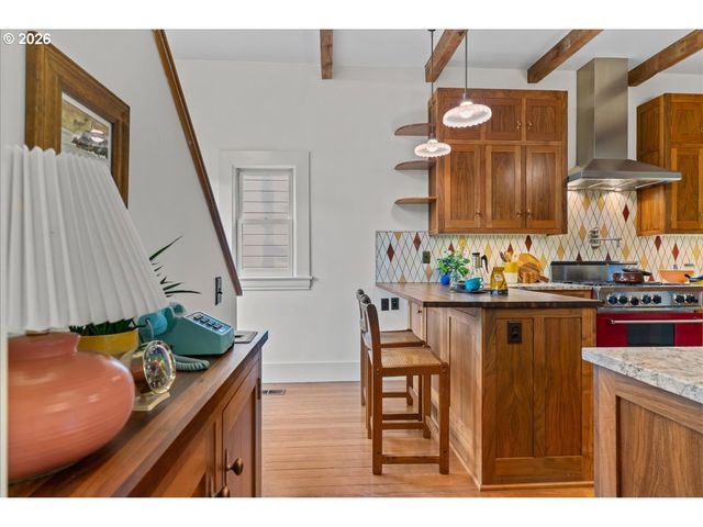 1021 Se 37TH Ave, Portland, OR 97214