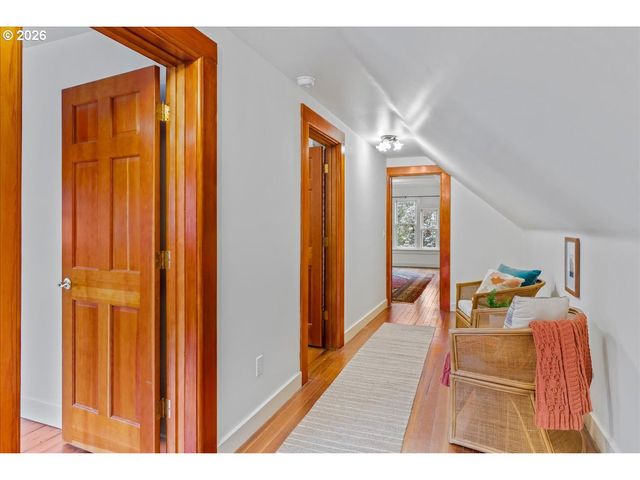 1021 Se 37TH Ave, Portland, OR 97214