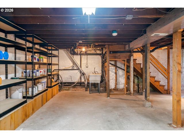 1021 Se 37TH Ave, Portland, OR 97214