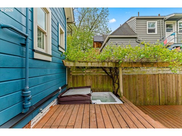 1021 Se 37TH Ave, Portland, OR 97214