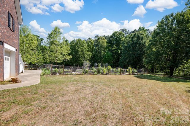 2508 Forrestbrook Drive, Kannapolis, NC 28083