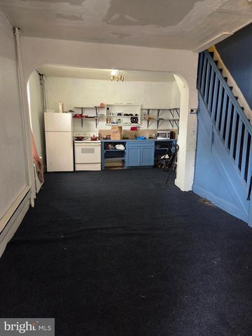 1301 S PAXON ST, Philadelphia, PA 19143