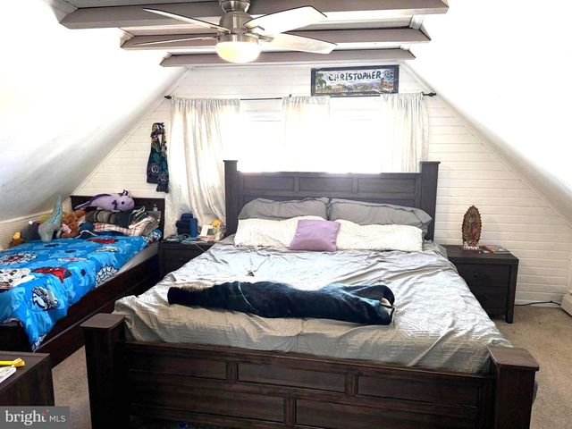 25 GOLDENGATE RD, Levittown, PA 19057