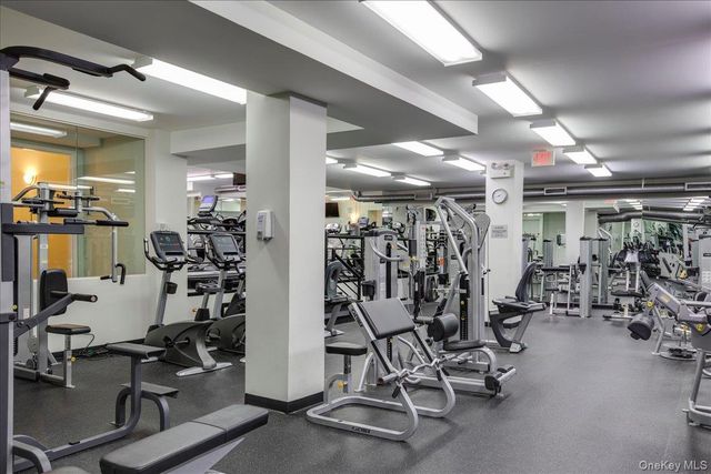 17-85 215th Street 15J, Bayside, NY 11360