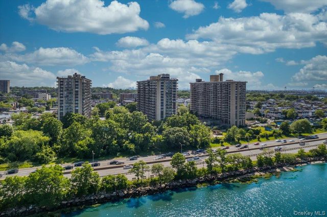 17-85 215th Street 15J, Bayside, NY 11360