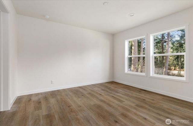 4261 Northgate Drive, Oak Harbor, WA 98277