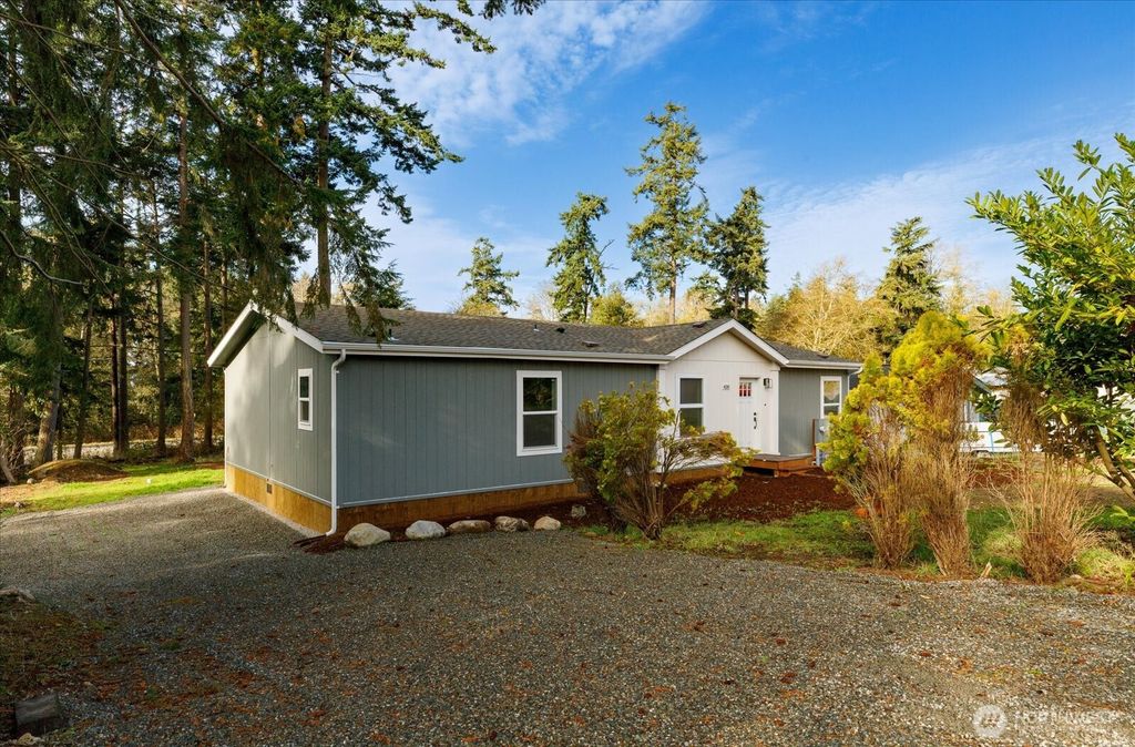 4261 Northgate Drive, Oak Harbor, WA 98277