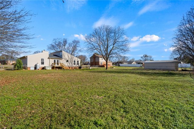 2305 Millgate Road, Anderson, SC 29621