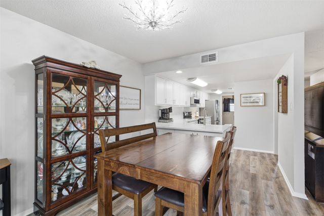 2923 Shady Knoll Lane, Bedford, TX 76021