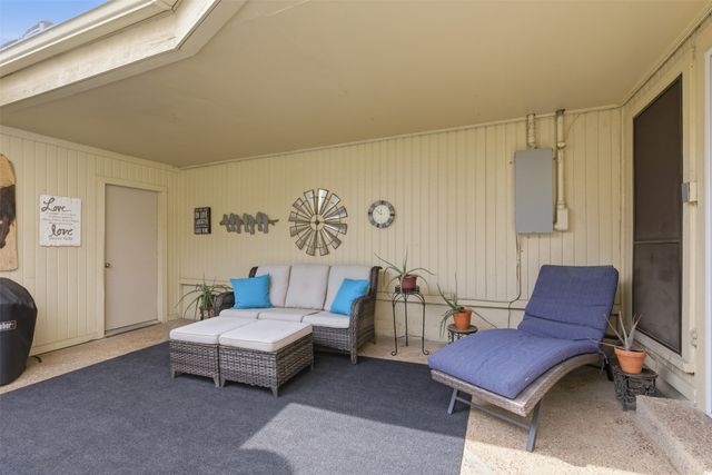 2923 Shady Knoll Lane, Bedford, TX 76021