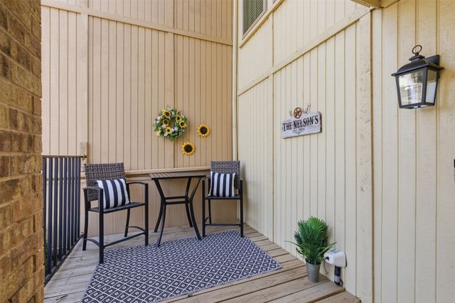 2923 Shady Knoll Lane, Bedford, TX 76021