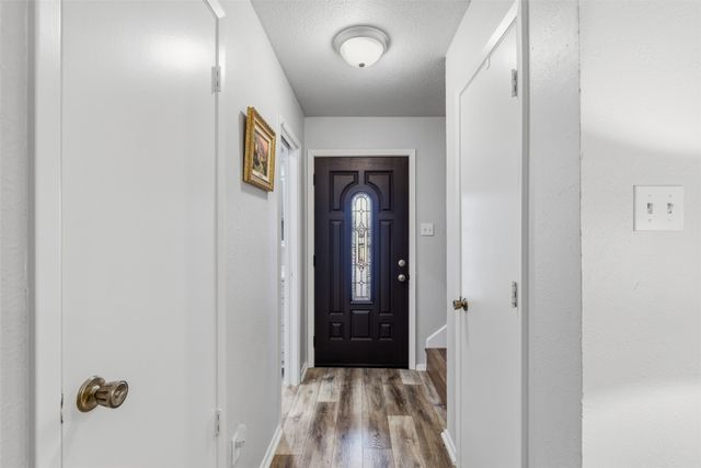 2923 Shady Knoll Lane, Bedford, TX 76021