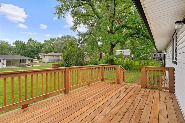 7332 Parallel Parkway, Kansas City, KS 66112