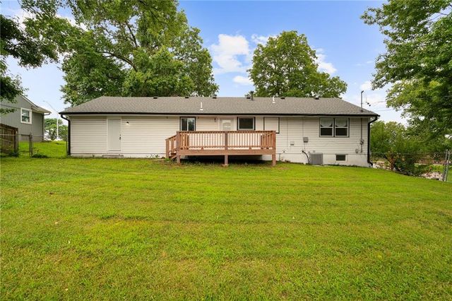 7332 Parallel Parkway, Kansas City, KS 66112