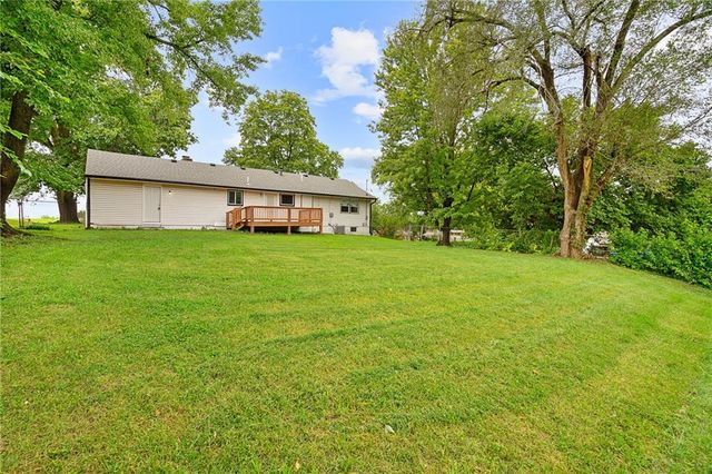 7332 Parallel Parkway, Kansas City, KS 66112