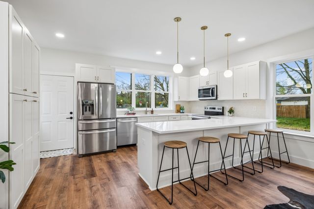 1104 McFerrin Ave, Nashville, TN 37206