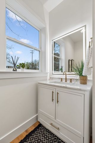 1104 McFerrin Ave, Nashville, TN 37206