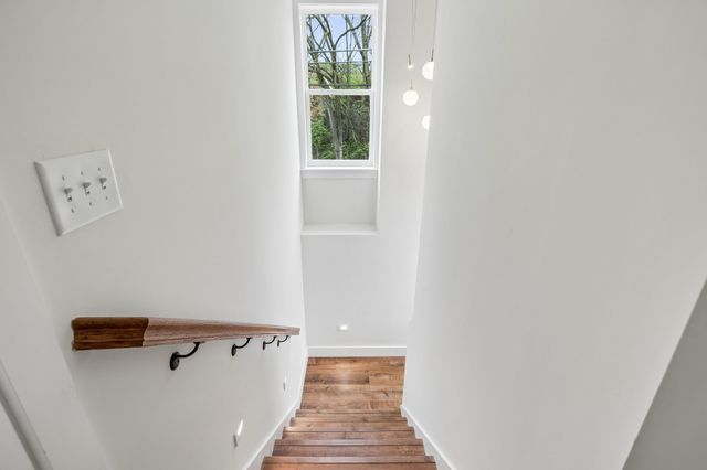 1104 McFerrin Ave, Nashville, TN 37206