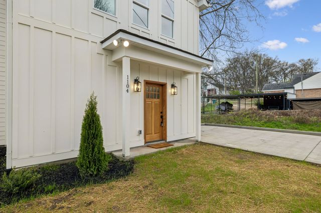 1104 McFerrin Ave, Nashville, TN 37206