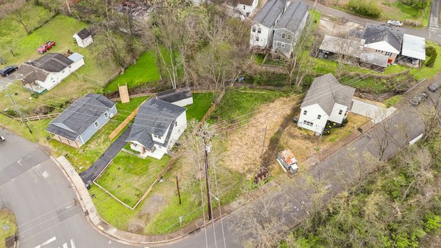 1104 McFerrin Ave, Nashville, TN 37206