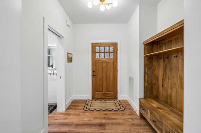 1104 McFerrin Ave, Nashville, TN 37206