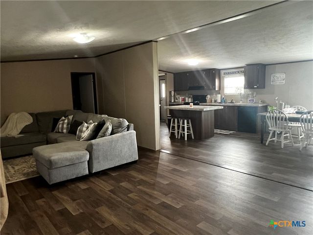 13919 Shaw Rd, Rogers, TX 76569