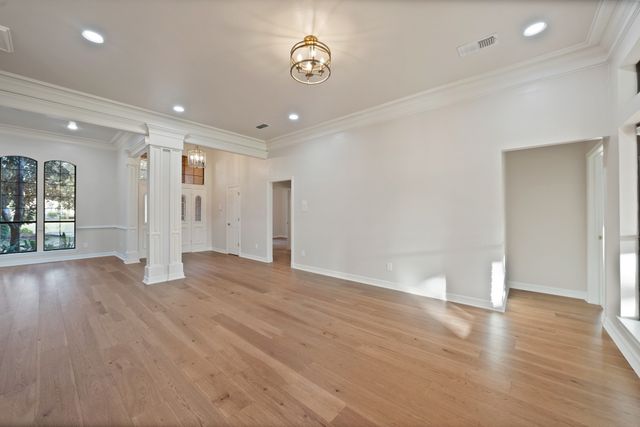 919 Riviera Drive, Mansfield, TX 76063