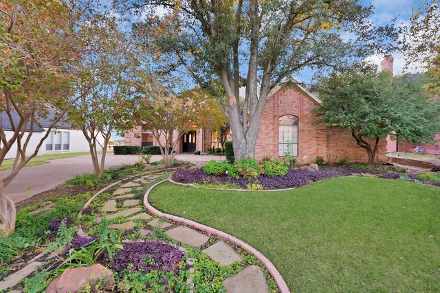 919 Riviera Drive, Mansfield, TX 76063