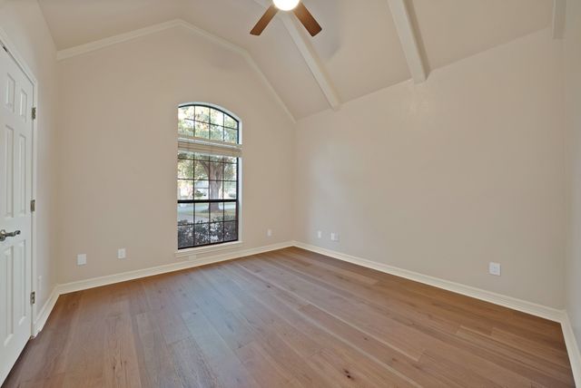 919 Riviera Drive, Mansfield, TX 76063