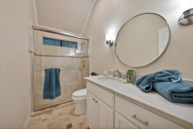 919 Riviera Drive, Mansfield, TX 76063