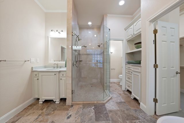 919 Riviera Drive, Mansfield, TX 76063