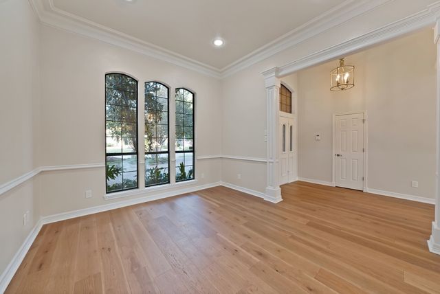 919 Riviera Drive, Mansfield, TX 76063