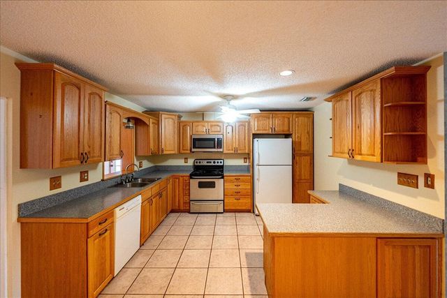 7406 Lakeland Boulevard, Fort Pierce, FL 34951