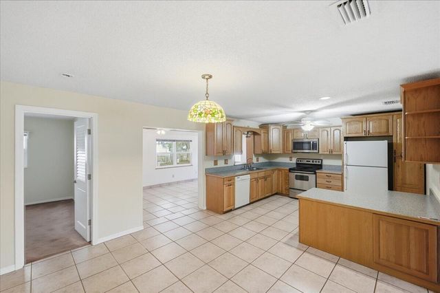 7406 Lakeland Boulevard, Fort Pierce, FL 34951