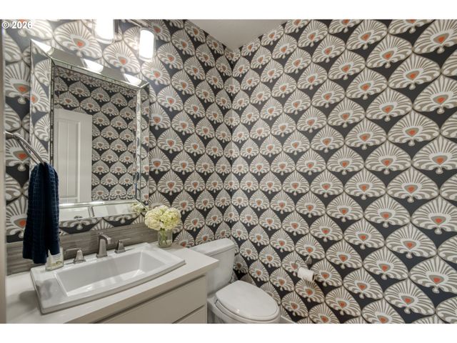 3546 Sw ARNOLD St, Portland, OR 97219