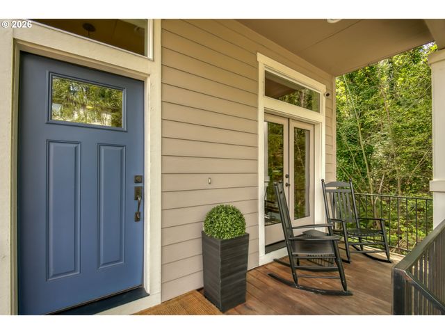 3546 Sw ARNOLD St, Portland, OR 97219