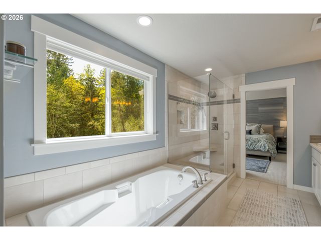 3546 Sw ARNOLD St, Portland, OR 97219