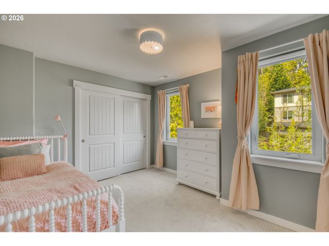 3546 Sw ARNOLD St, Portland, OR 97219