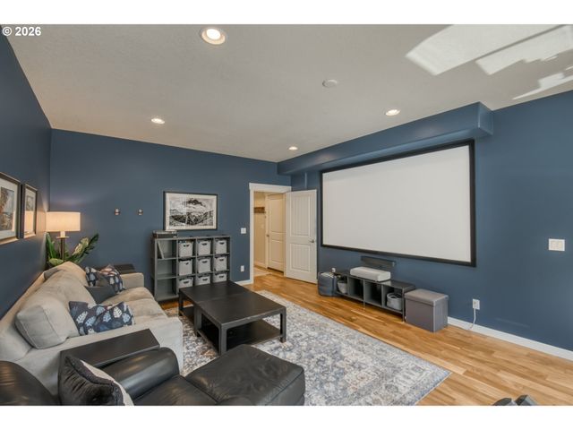 3546 Sw ARNOLD St, Portland, OR 97219