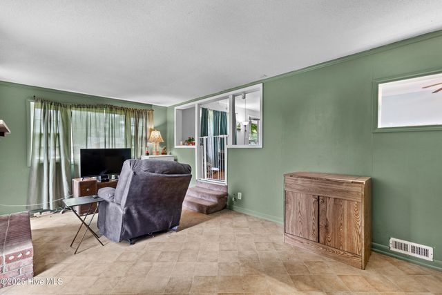 110 Ketner Boulevard, Havelock, NC 28532