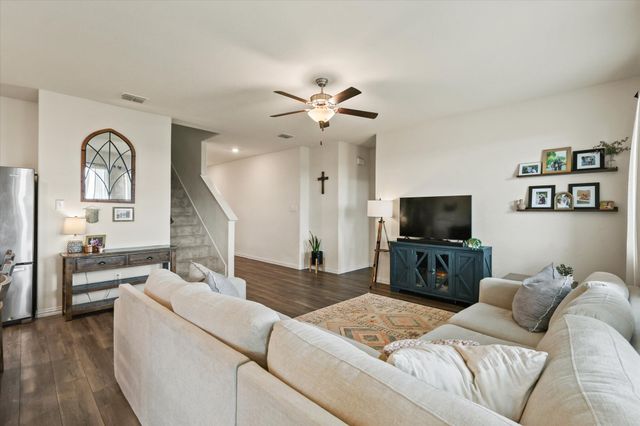 660 Ridgeback Trail, Fort Worth, TX 76052