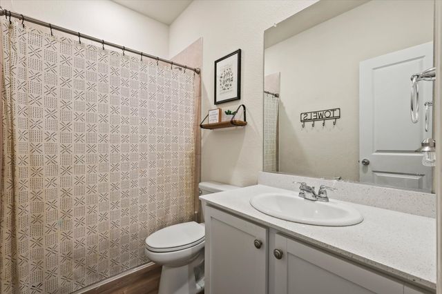 660 Ridgeback Trail, Fort Worth, TX 76052