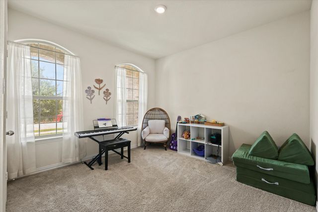 660 Ridgeback Trail, Fort Worth, TX 76052