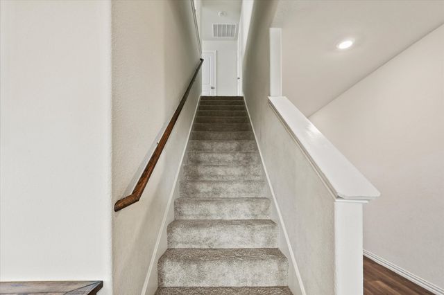 660 Ridgeback Trail, Fort Worth, TX 76052