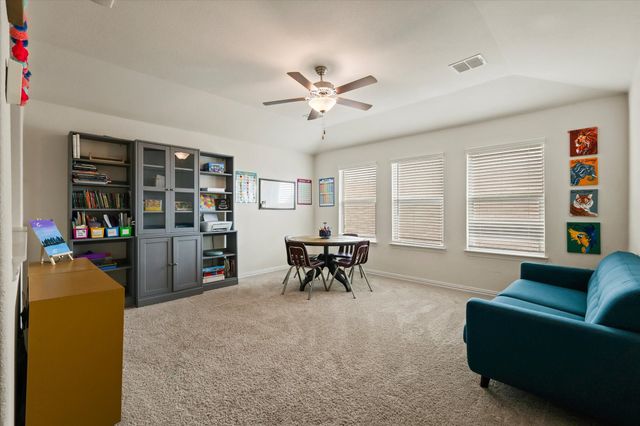 660 Ridgeback Trail, Fort Worth, TX 76052