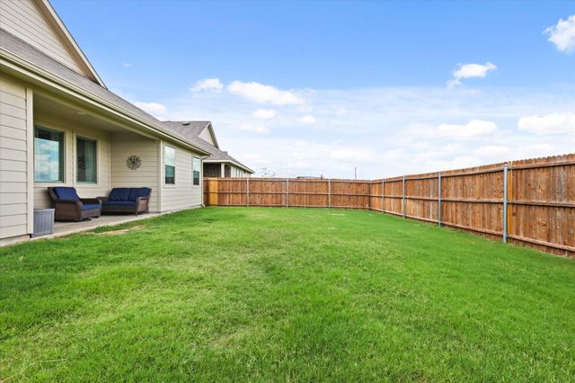 660 Ridgeback Trail, Fort Worth, TX 76052
