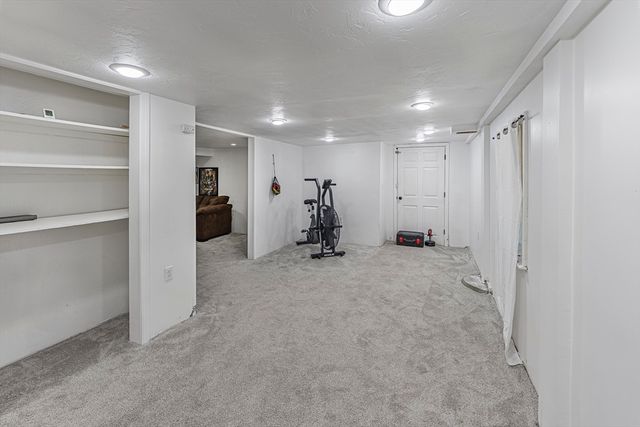 66 Hamilton St 3, Leominster, MA 01453